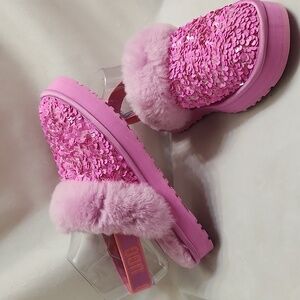UGG Funkette Chunky Pink Sequin Shearling Collar Slip-on Slippers (W Size 5)
